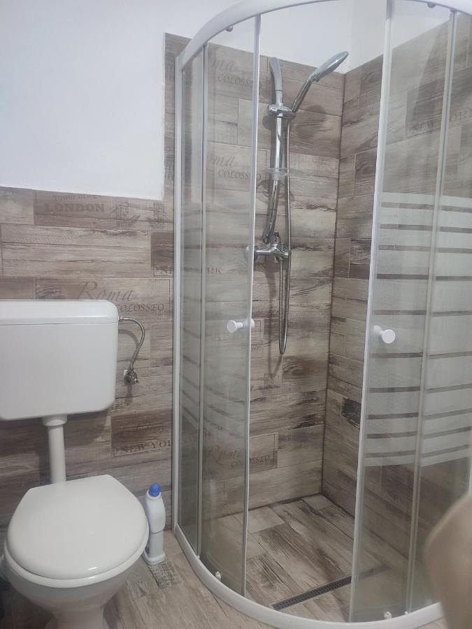 Apartament Karina Бая Маре Екстериор снимка